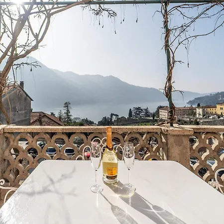 The Poets House Overlooking Moltrasio
